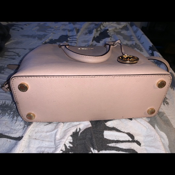Michael Kors Purse - Picture 9 of 9